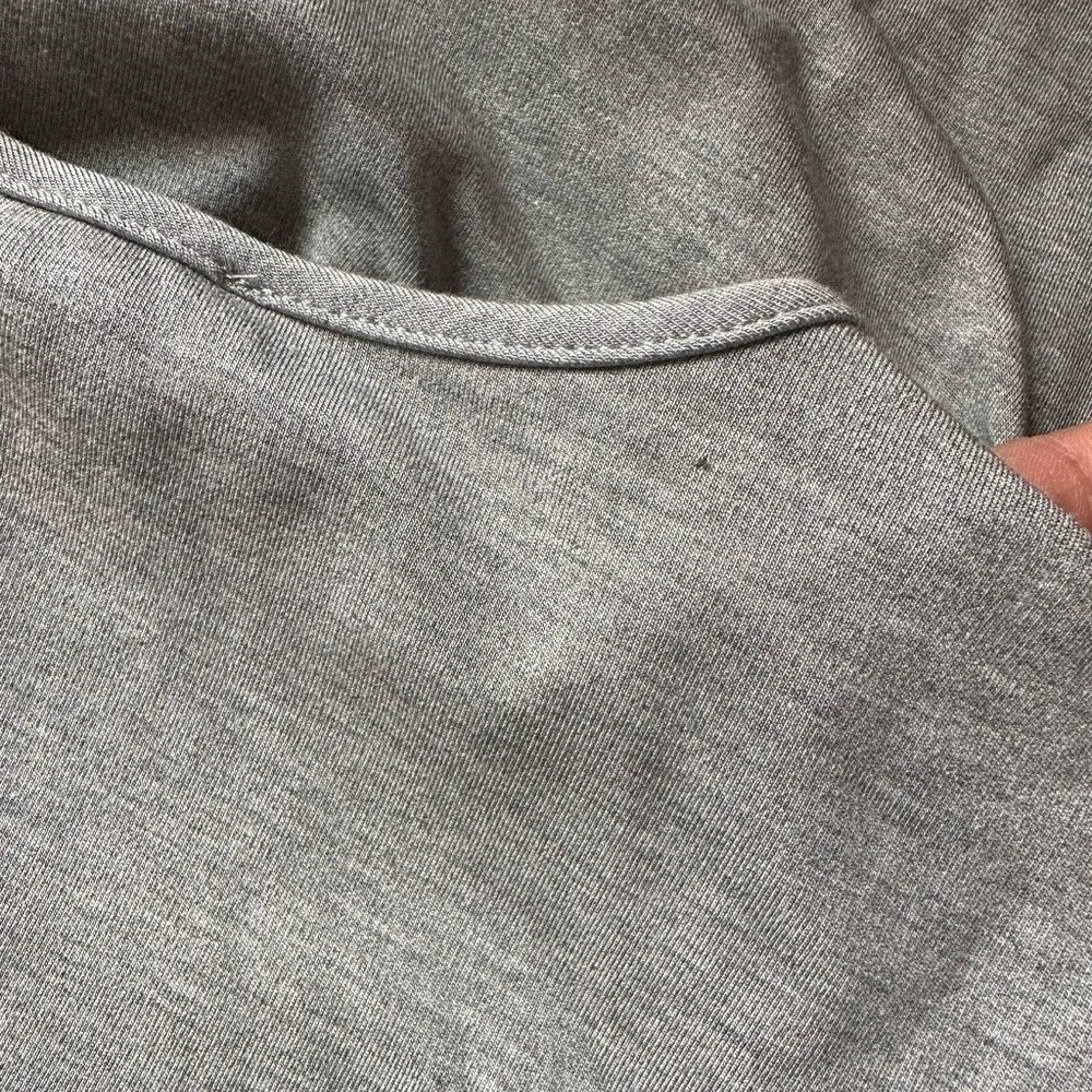🇺🇸  BUNDLE ONLY - 5/$15 Philosophy Ruched Cap Sleeve Top, Grey NWT - Picture 6 of 6